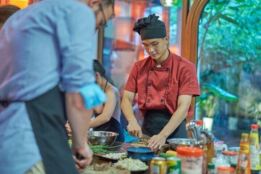 Best Cooking Class in Hanoi with fried spring rolls, Bun Cha (BBQ Pork Noodle), Vietnamese Egg Coffee, Pho Ga (Chicken Noodle), Pho Bo (Beef Noodle), Vietnamese Pancake (Banh Xeo)
