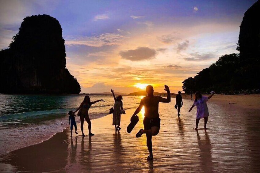 Railay + 4 Islands, Sunset & Night Snorkeling - Small Group by Speedboat