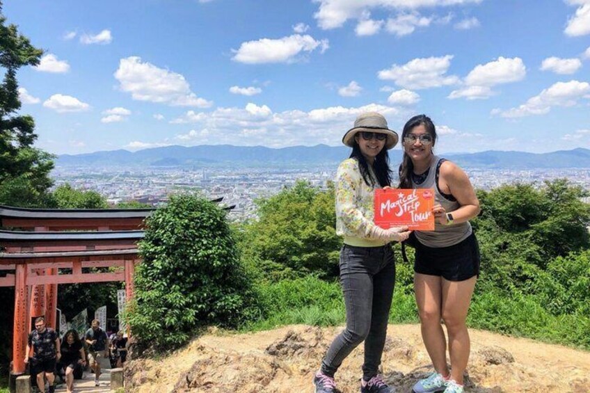 Fushimi Inari Hidden Hiking Tour
