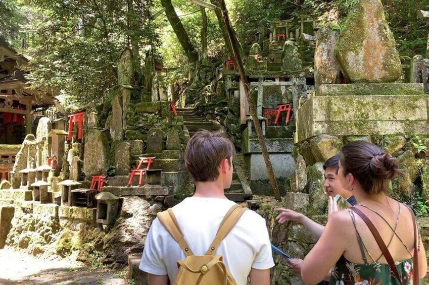 Fushimi Inari Hidden Hiking Tour