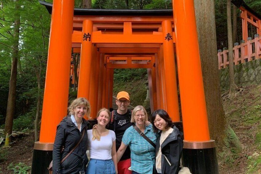 Fushimi Inari Hidden Hiking Tour