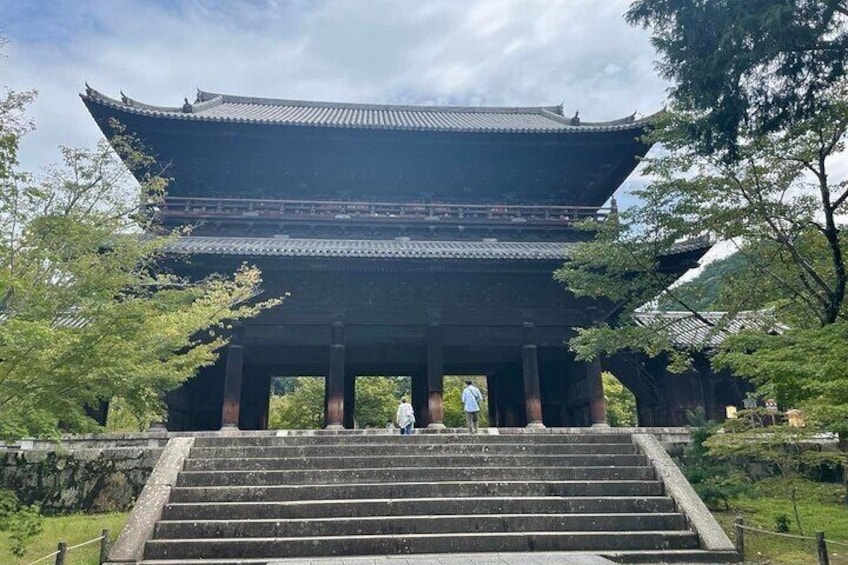 Kyoto Historical Highlights Cycling Tour with the Golden Pavilion