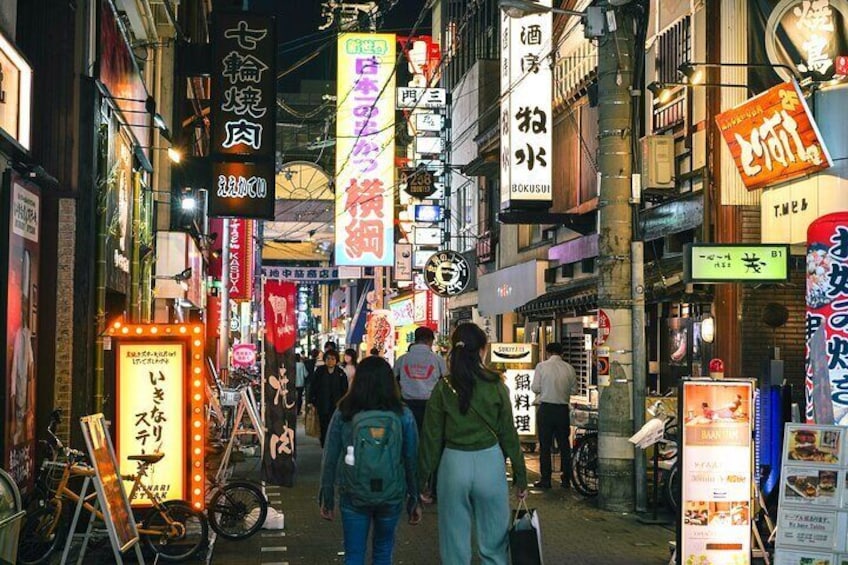 Osaka Bar Hopping Night Walking Tour in Namba