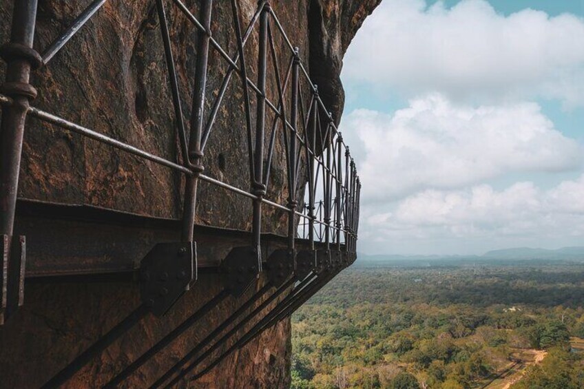 Sigiriya & Dambulla Day Tour From Colombo