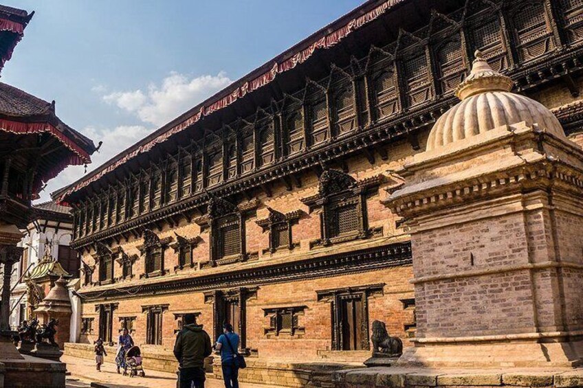 Half Day: Bhaktapur Durbar Square Sightseeing Tour from Kathmandu