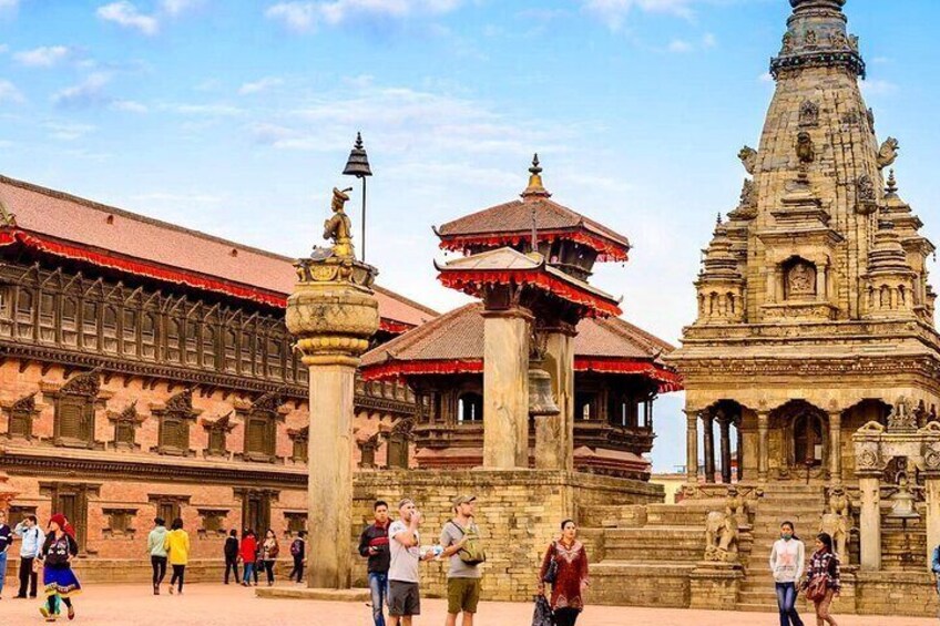 Half Day: Bhaktapur Durbar Square Sightseeing Tour from Kathmandu