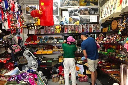 4-Hour Private Shanghai Shopping Tour