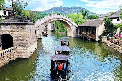Beijing Gubei Water Town and Great Wall Day Trip