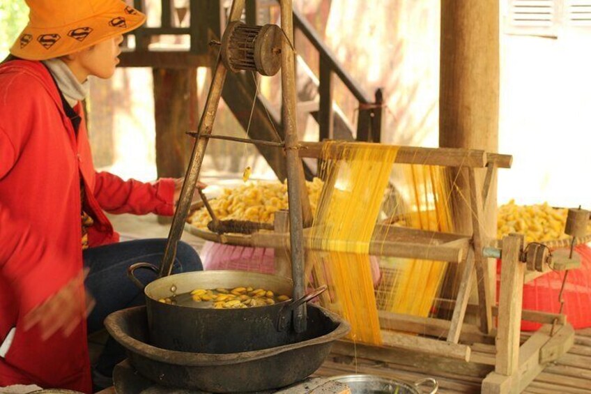 Island Community Life in Phnom Penh
