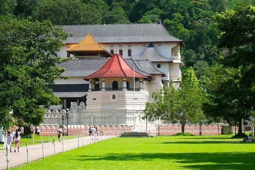 The entrance of Kandy temple of the tooth, Srilanka.