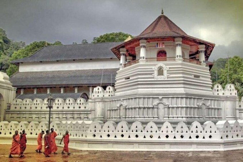 Kandy Temple of tooth Entrance, Sri Lanka 