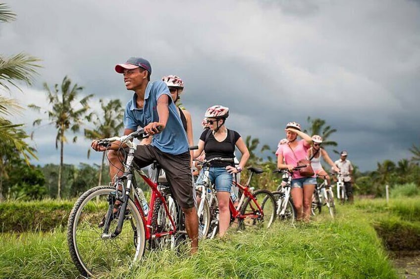 Amazing Bali Cycling Activity and Full-Day Trip in Ubud