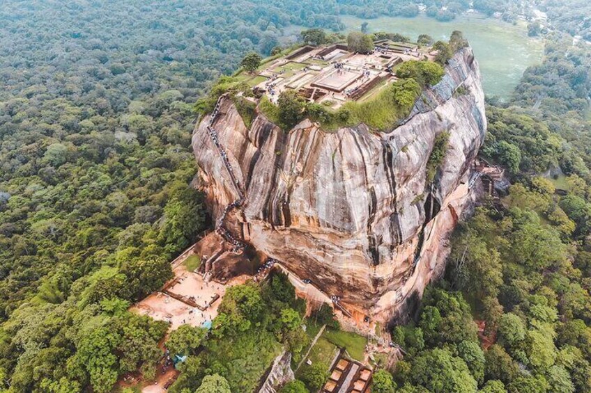 Private Day Trip To Sigiriya Rock and Dambulla Cave From Colombo