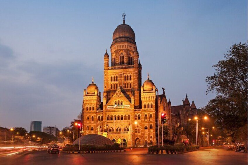 Guided Night Walking Tour in Mumbai - Explore the best nightlife with a local