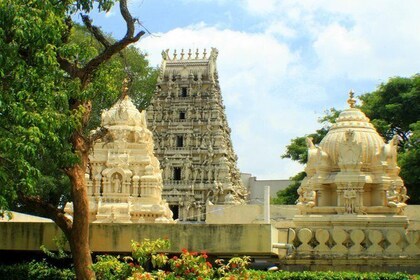 Full Day Private Tour of Temples of Bengaluru