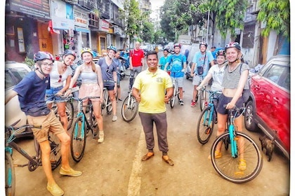 3 Hours Early Morning in South Mumbai Heritage Bicycle Tour