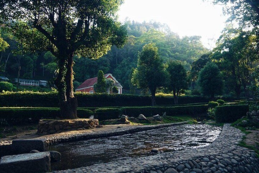 Private Tour of Godawari Botanical Garden Including Lunch