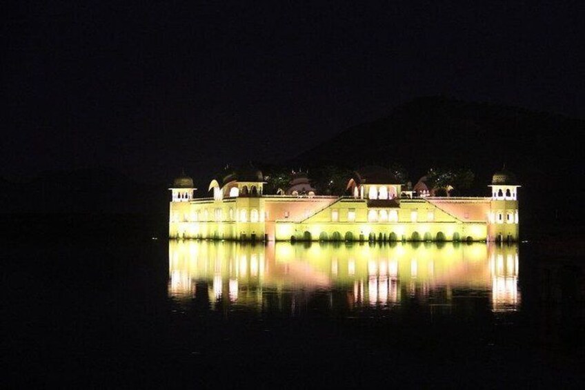 Water Palace Night View