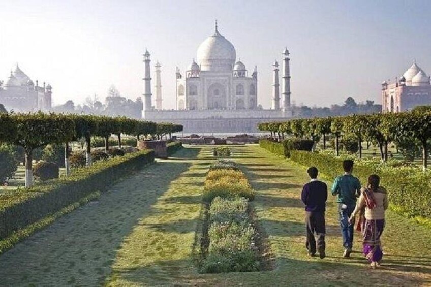 All Inclusive Day Trip to Taj Mahal, Agra Fort and Baby ...