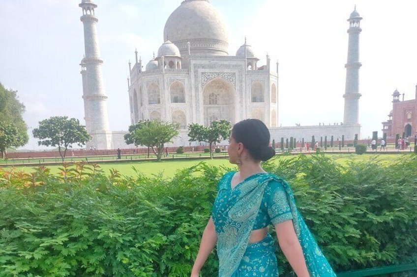All Inclusive Private Taj Mahal Day Tour with Fort