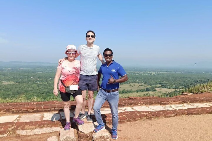 All Inclusive Sigiriya & Dambulla Day Tour from Colombo