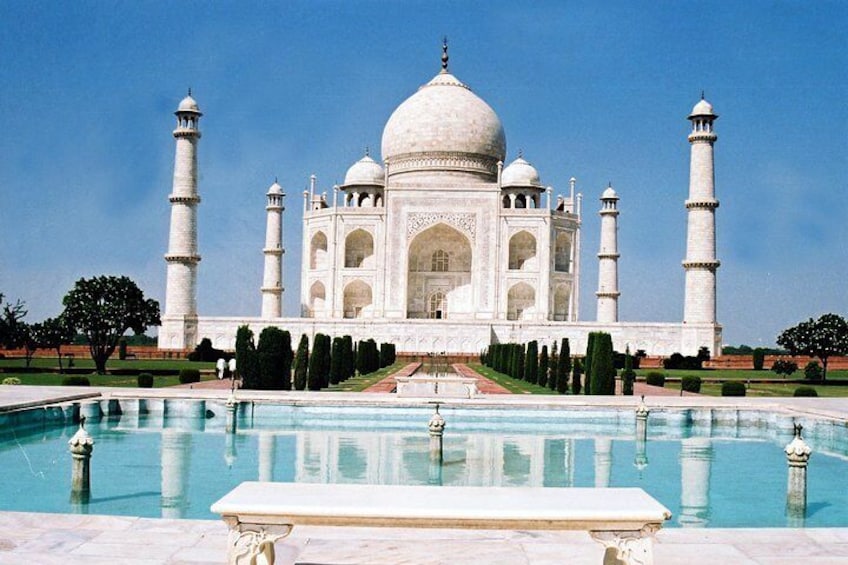 Bangalore to Agra Tour Package