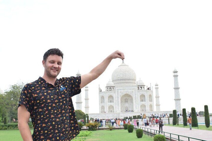 Private Taj Mahal Tour from Delhi by Car - All Inclusive