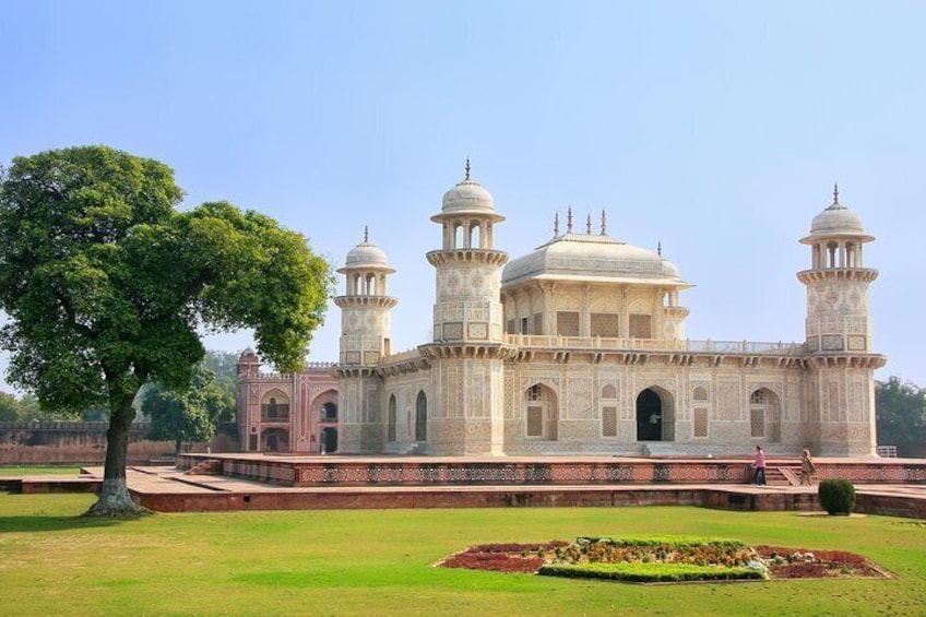 Itmad-Ud-Daulah (Baby Taj)