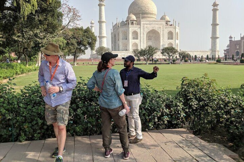 Private Sunrise Taj Mahal Tour from Delhi by Car - All Inclusive