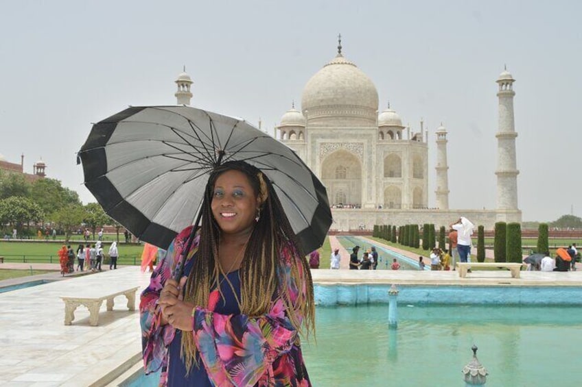 Private Sunrise Taj Mahal Tour from Delhi by Car - All Inclusive