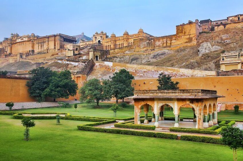 Private Jaipur City Tour from Delhi by Car