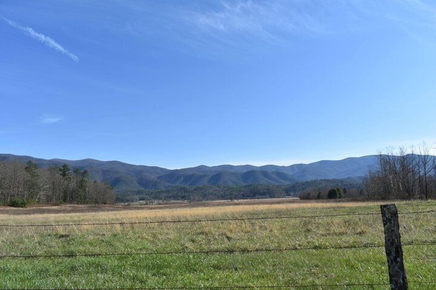 Cades Cove Sightseeing Bus Tour from Pigeon Forge