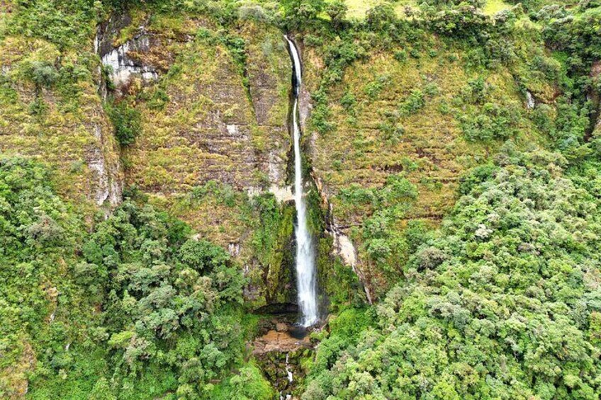 Giron Waterfall 