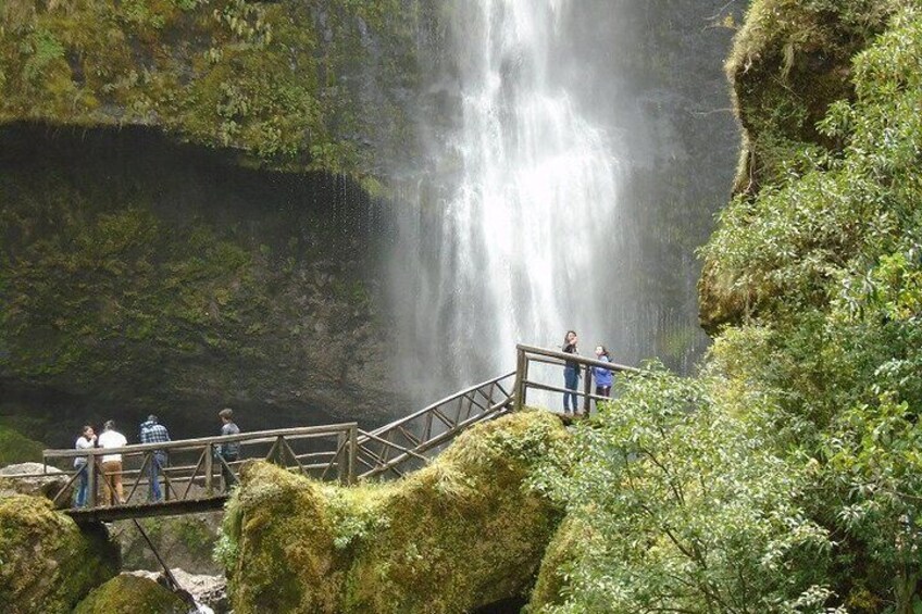 Giron Waterfall and Busa Lake