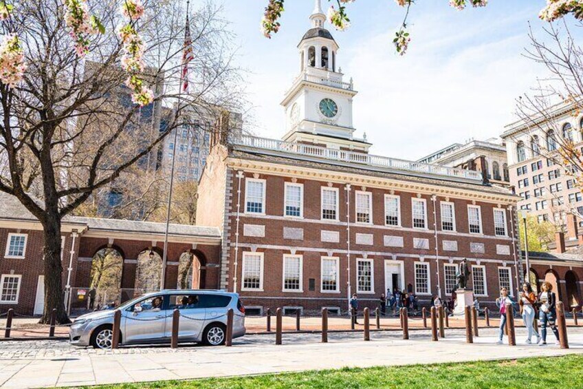 Private Full Day City of Philadelphia Tour with Museum Admission