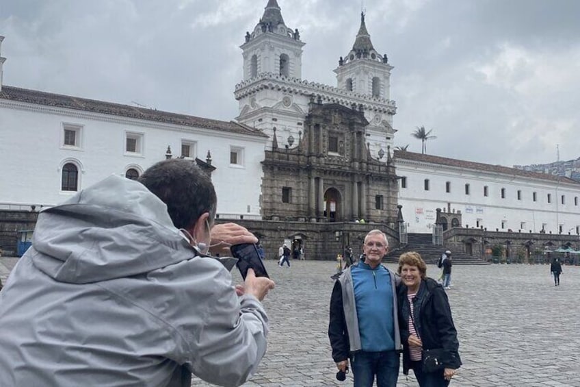 Private Day Tour of Quito and Middle of the World