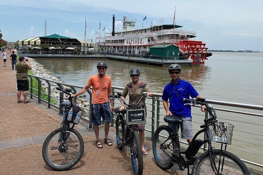 New Orleans French Quarter and Garden District Bike Tour