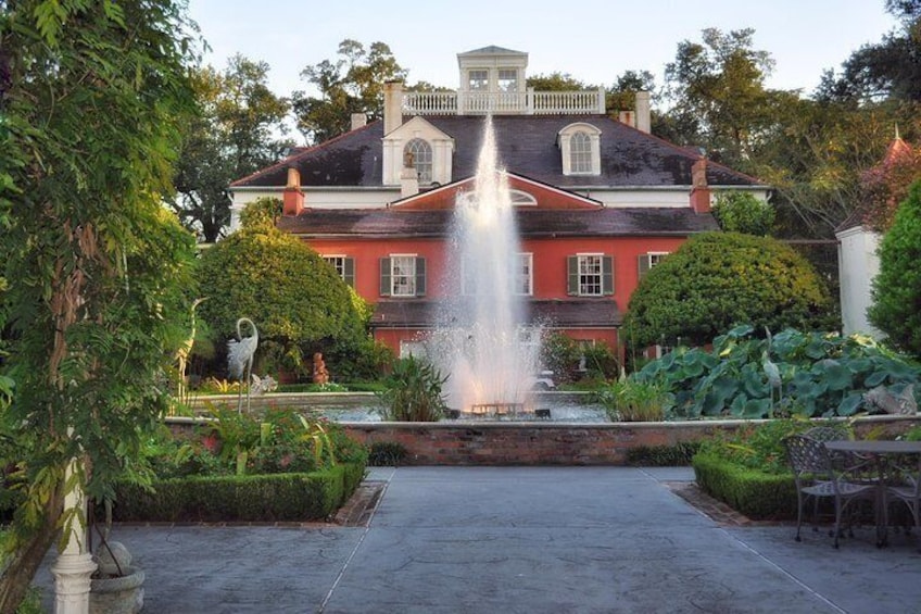 1774 French House with fountain