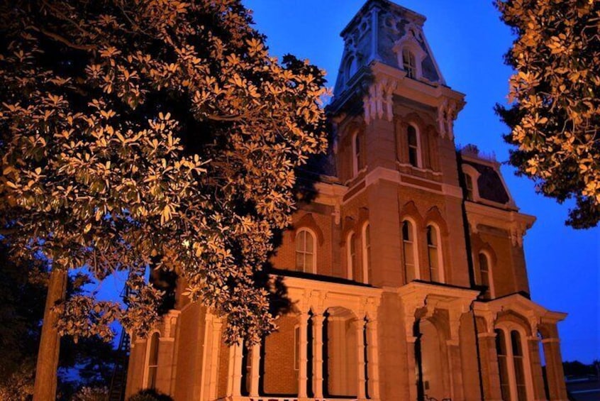 Haunted Memphis Walking Ghost Tour