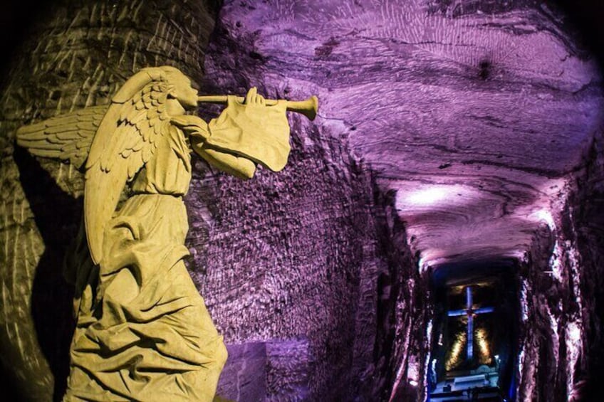 Discover Zipaquirá Salt Cathedral: Half-Day Tour from Bogotá