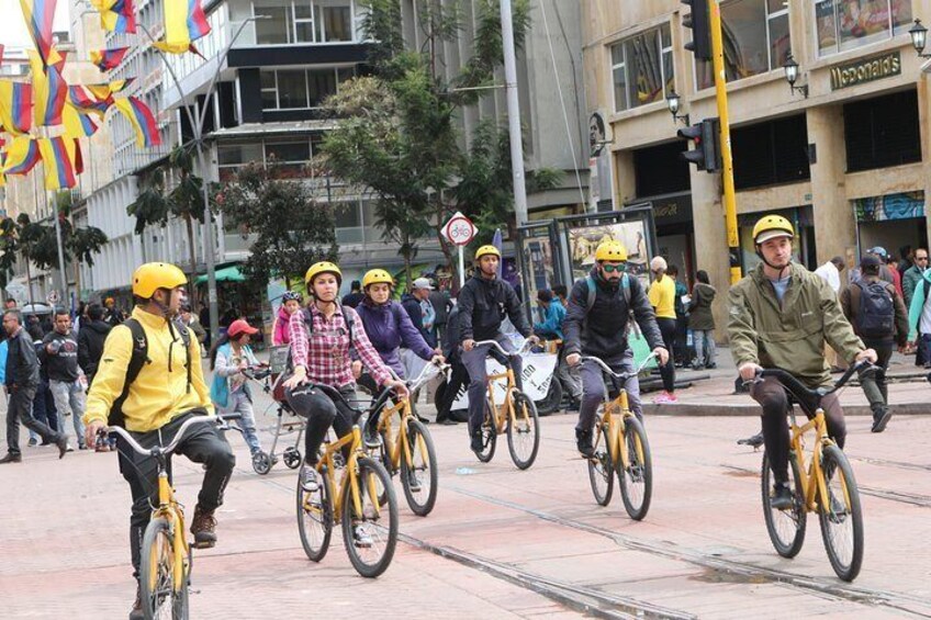 Group riding the seventh avenue