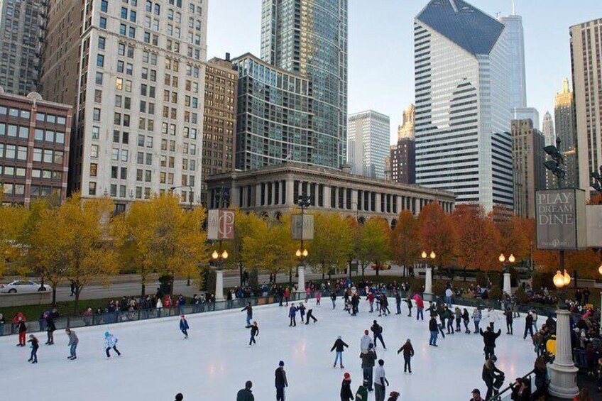 Holiday Hike Chicago-Style: Festive Food & Walking tour