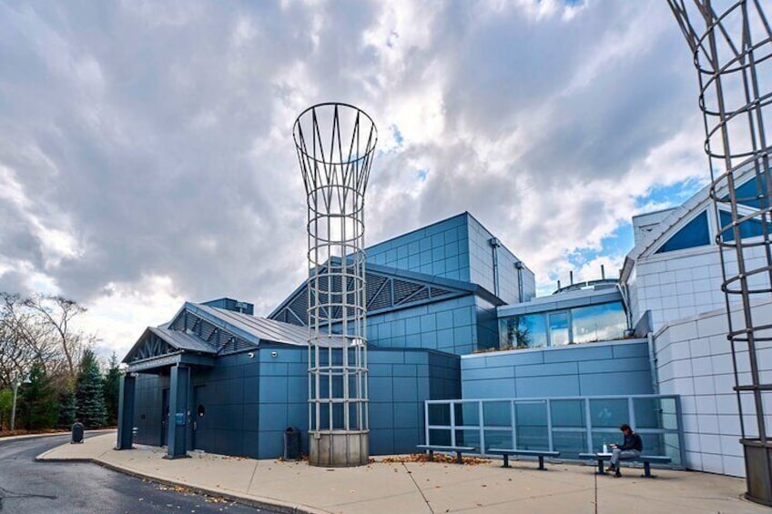 The exterior of Illinois Holocaust Museum & Education Center.