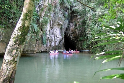 Xunantunich Maya Pyramid and Barton Creek Cave canoeing combo