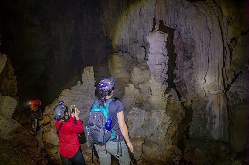 Day Trip To Crystal Cave and Blue Hole National Park