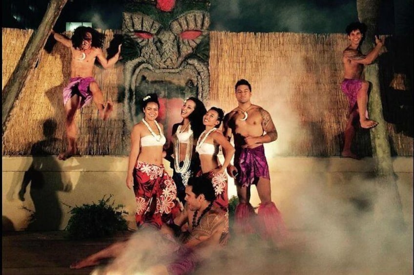 Ticket to Polynesian Fire and Dinner Show in Daytona Beach