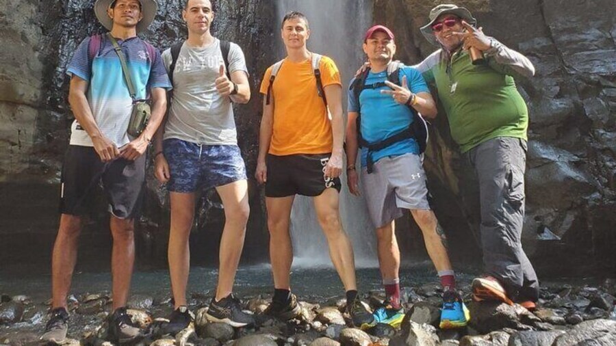 Hike tamanique falls and visit El tunco beach from San Salvador