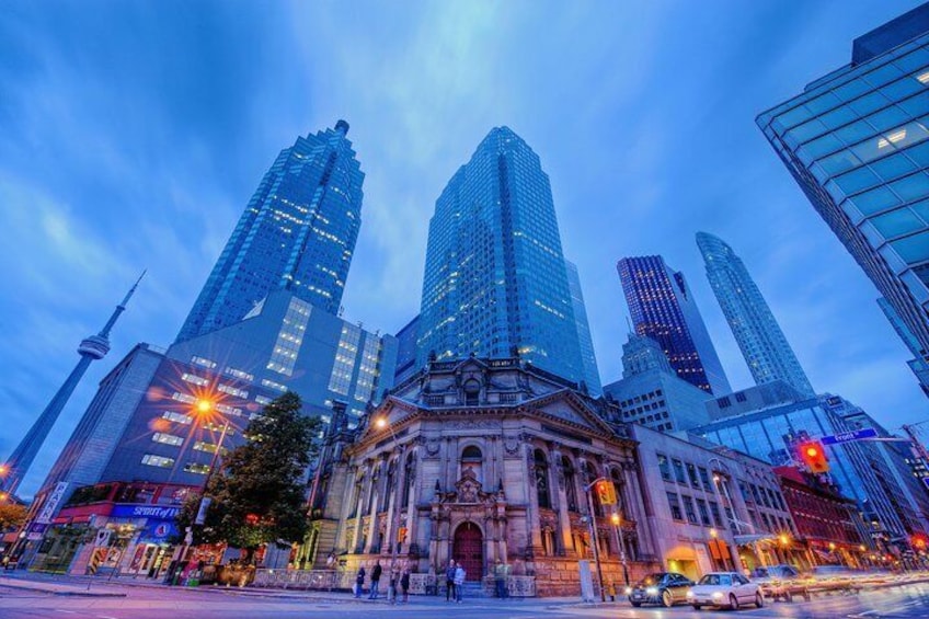 The Hockey Hall of Fame is located in the heart of downtown Toronto at the corner of Yonge & Front Sts., a short walk from many Toronto attractions including the CN Tower, and Ripley's Aquarium.