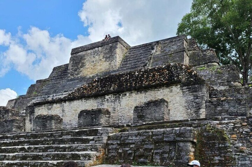 Cave-tubing or Kayaking +7 Ziplines and Altun Ha