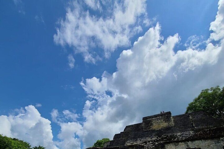 Cave-tubing or Kayaking +7 Ziplines and Altun Ha